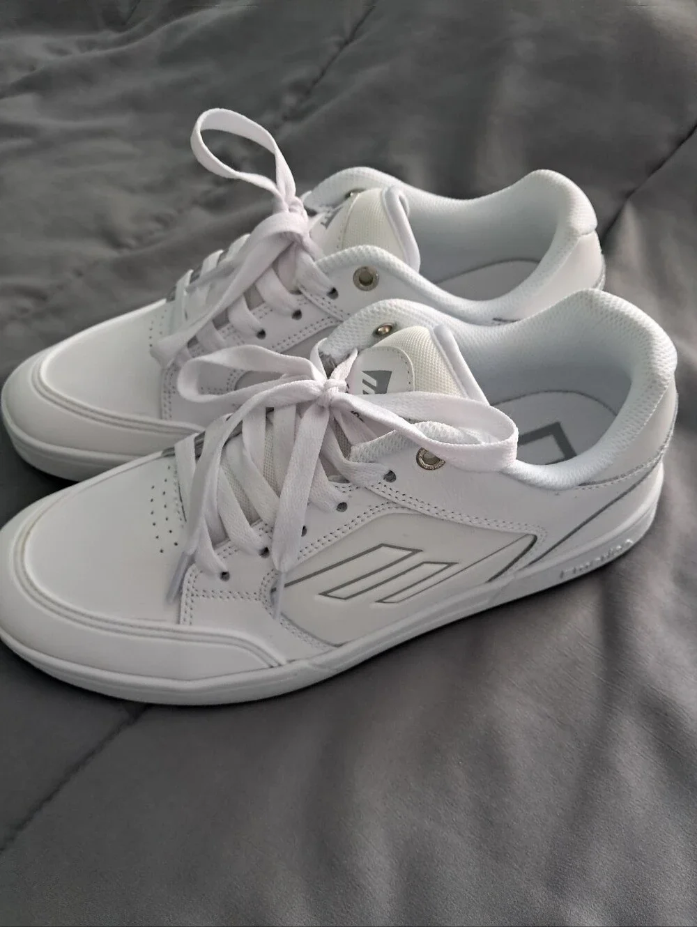 Emerica Heretic Low Skate Shoe